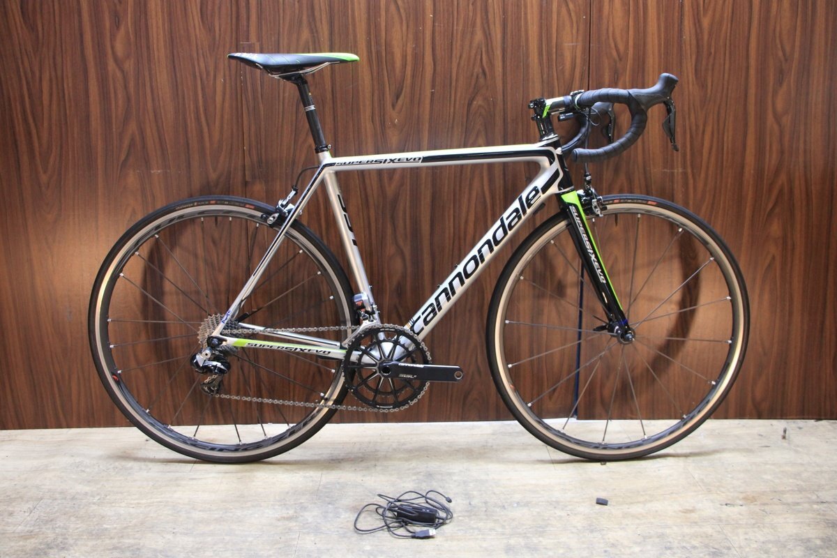 とても希少な90年代キャノンデール　スーパーV900 カーボン！ とても希少な90年代キャノンデール スーパーV900 カーボン
