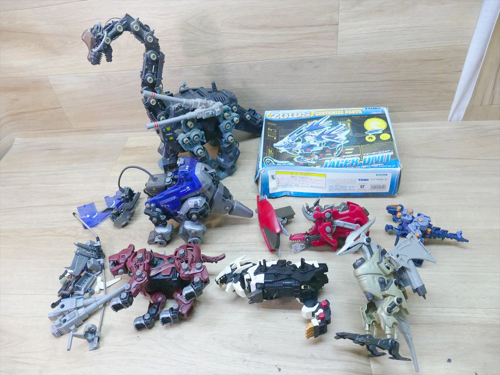 未組み立て テクノゾイド ウルトラザウルス バトルザウルス 日本未発売