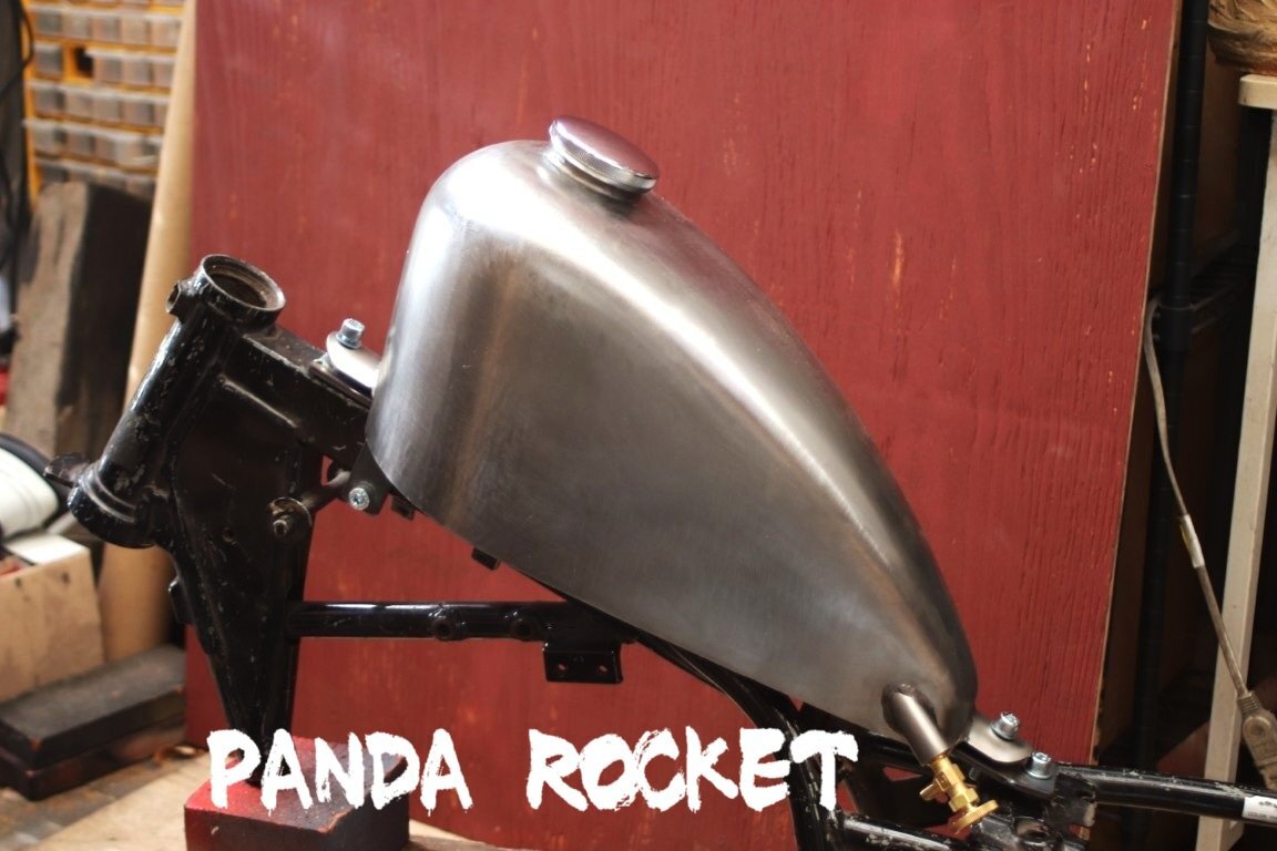 新品】ナロースポーツスタータンク カスタムペイント ショベル パン