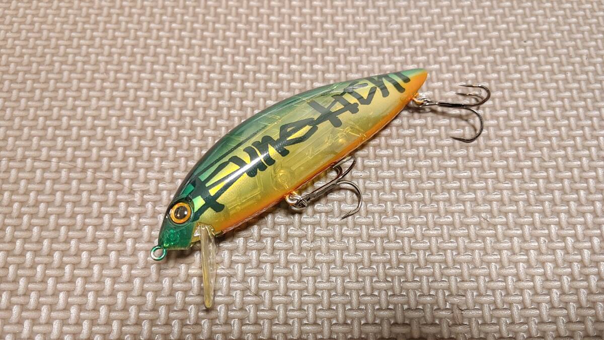 定形外120円】常吉 スリップミノー 60 艷赤 赤箱 限定カラー