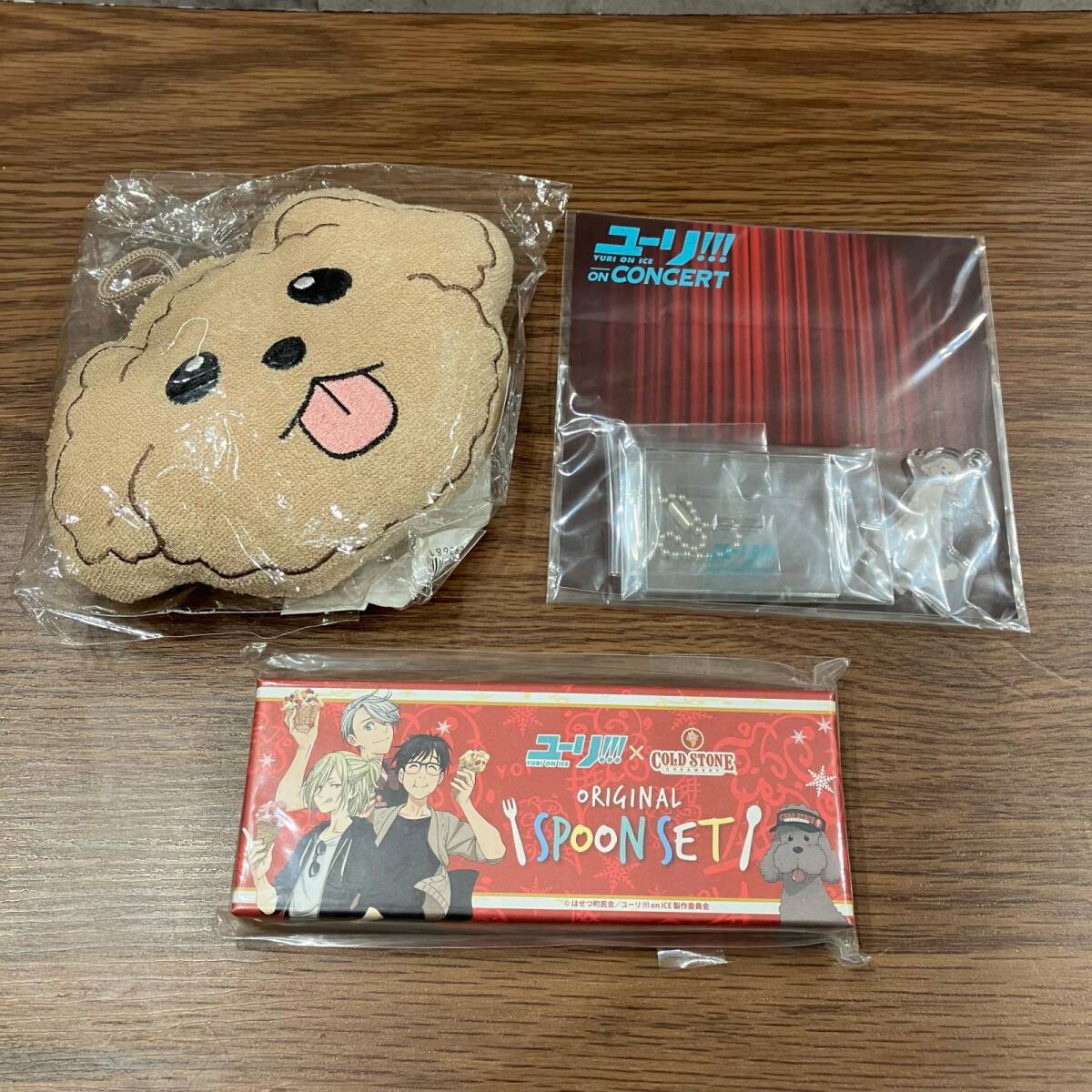 ユーリ!!! on ice クリアファイル セット グッズ ヴィクトル 勇利