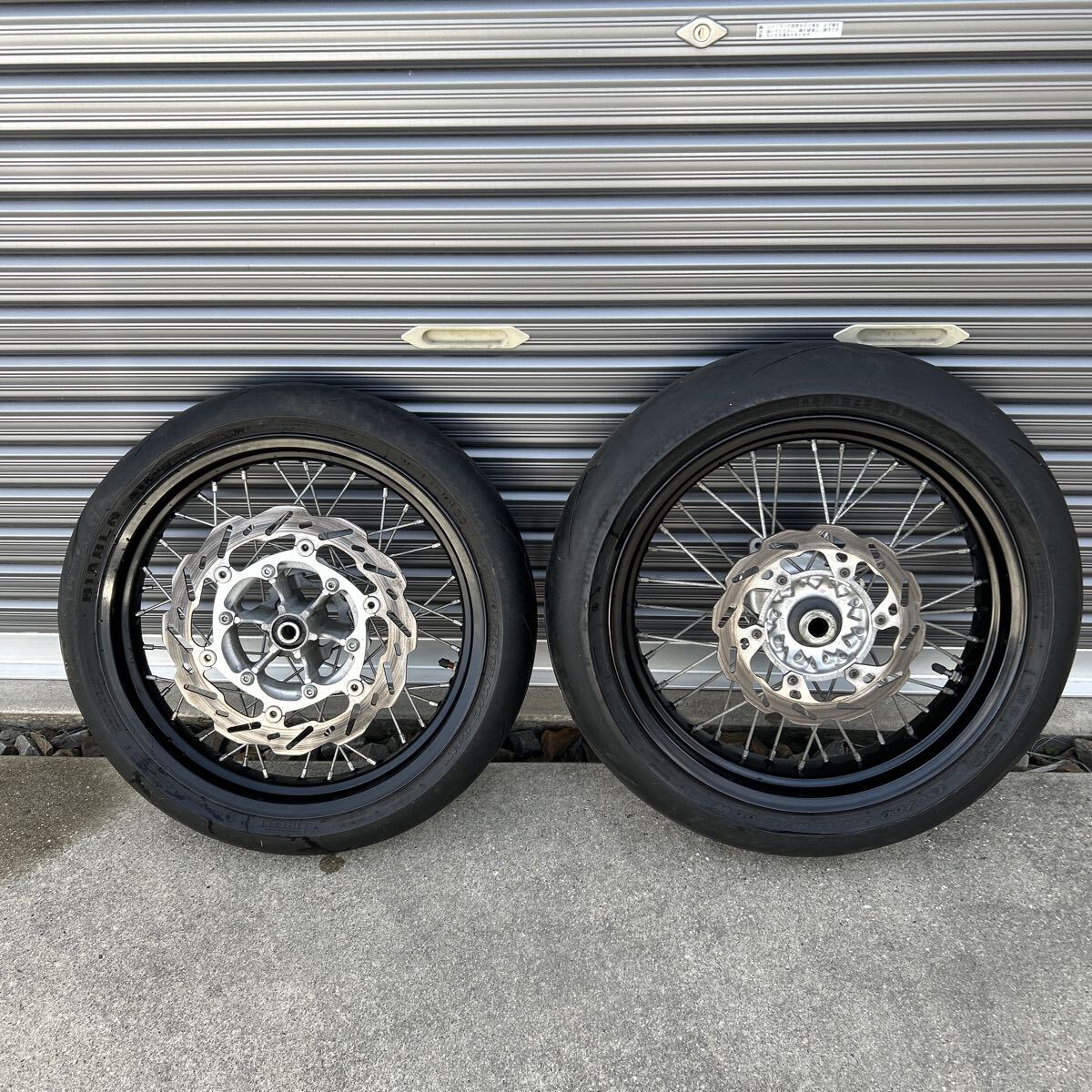 XTZ125 モタード ホイール前後(タイヤTT900GP付き) の落札情報詳細