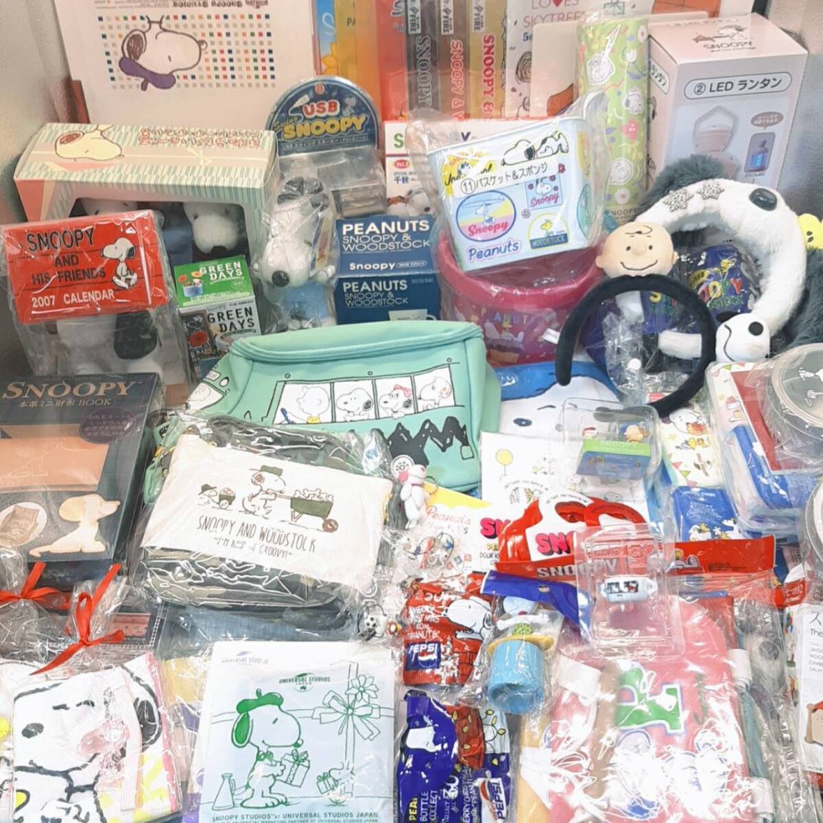 新品】【送料無料】ダイヤのA ファンクラブ限定 スクエア缶バッジ FC