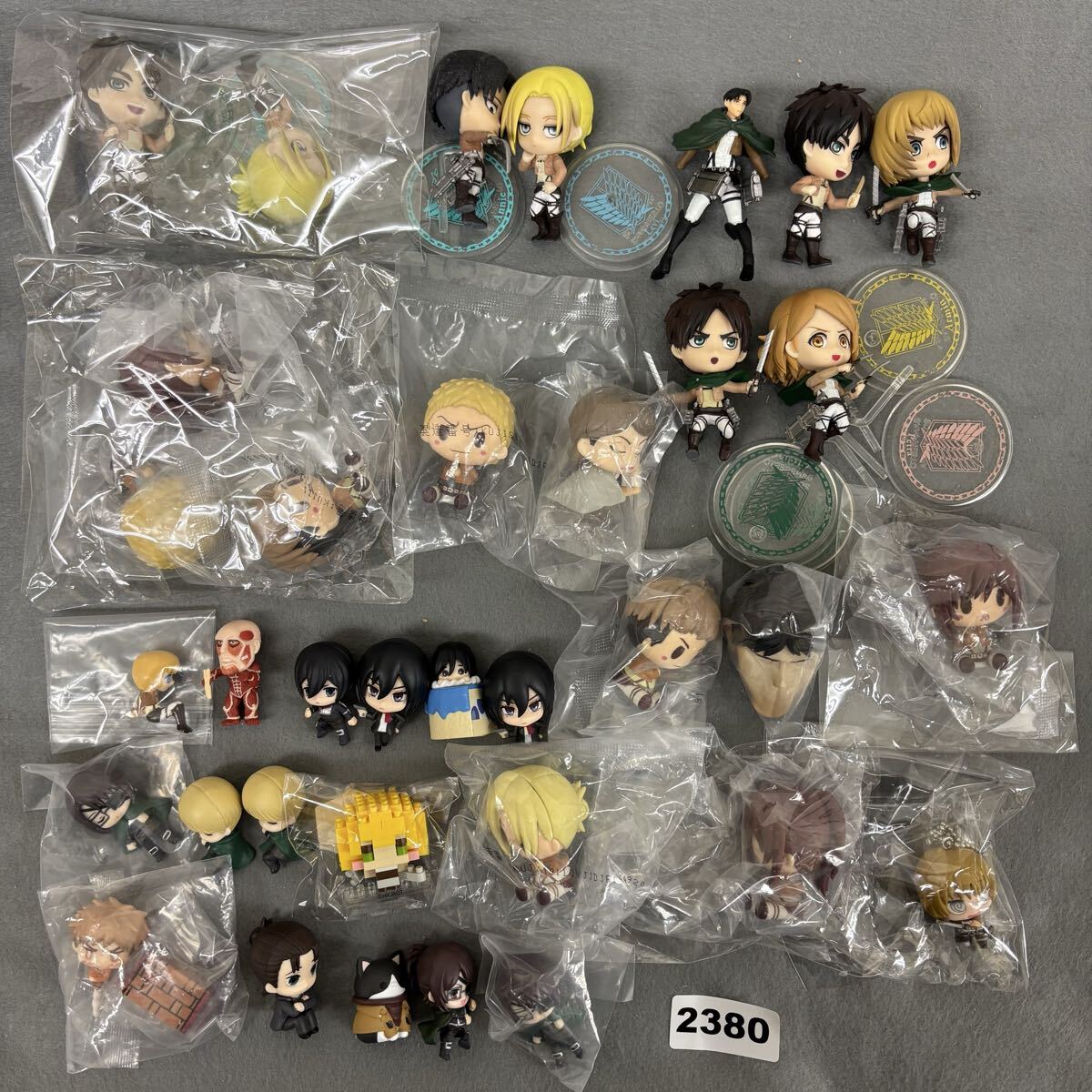 中古】進撃の巨人 カラコレ ガチャ リヴァイ エレン ミカサ ジャン 