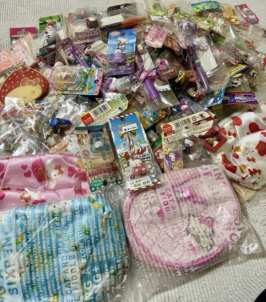 新品】☆レア！ご当地キティ 北海道限定 金魚鉢 まりも 2008 根付