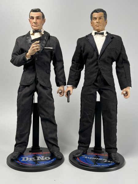 BAS鑑定☆本物☆ ピアース・ブロスナン『007』ジェームズボンド 直筆