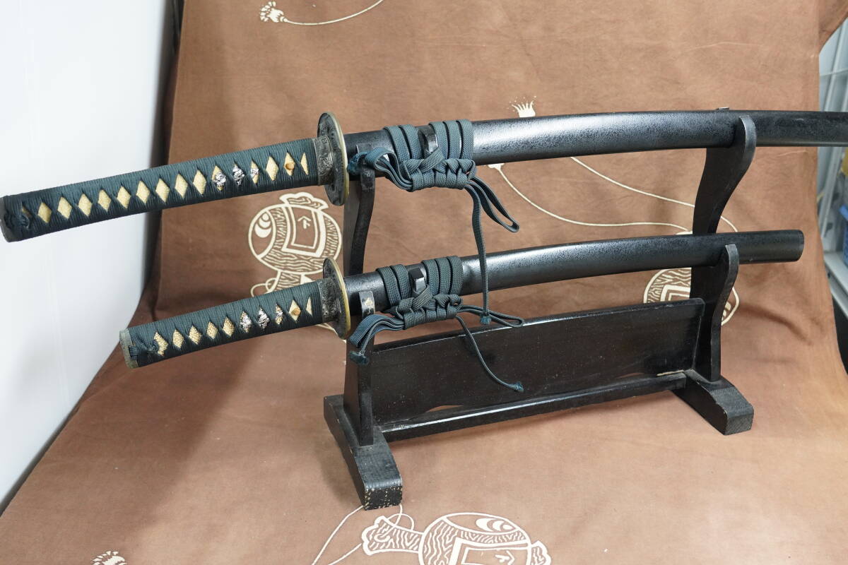 ☆最高高級模造刀【本造 大小刀二本組 梨子地金鞘 柄巻金茶】剣道
