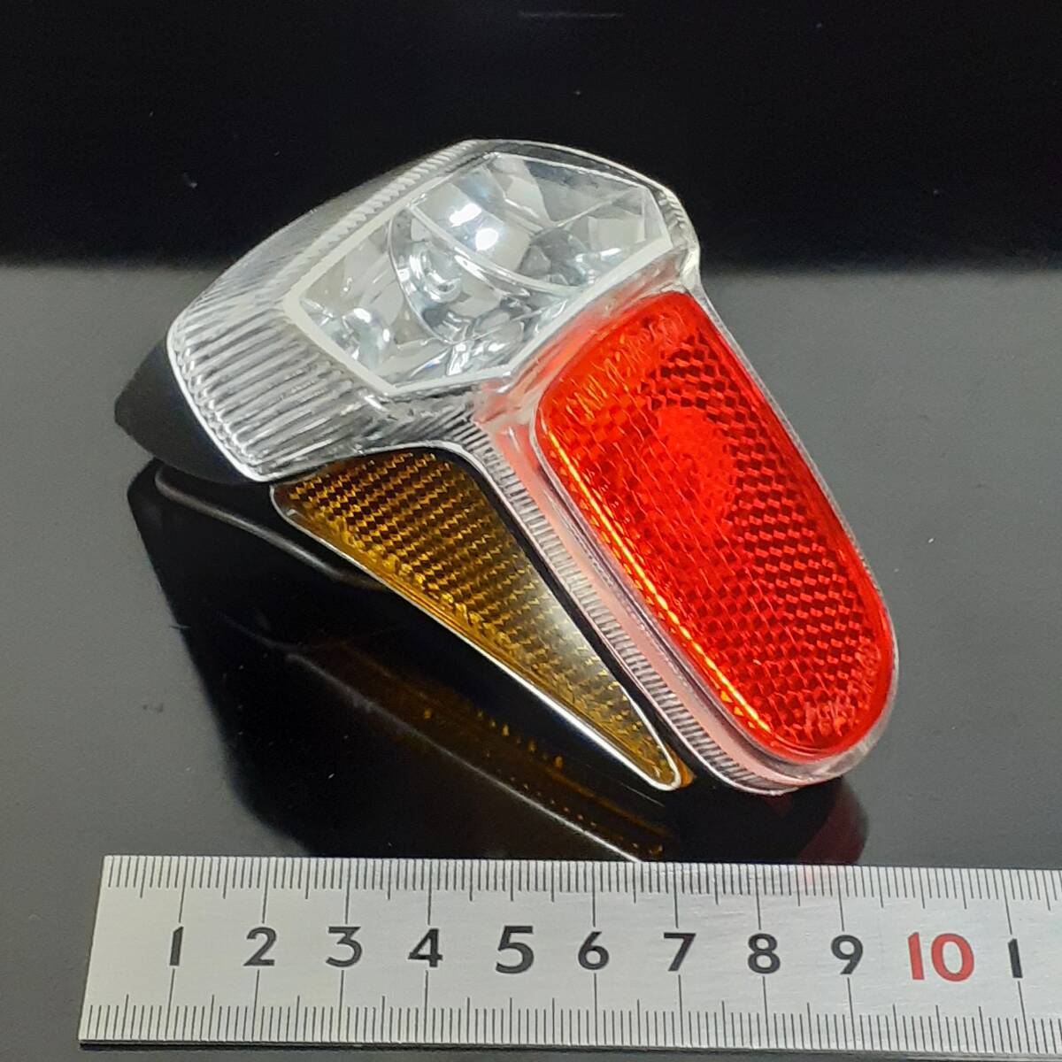 XJ400E/D 純正テールランプ Xj550 正規品 XJ400E/D 純正テールランプ
