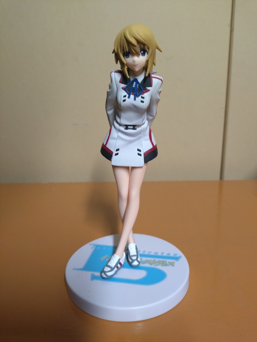 中古品】Gift IS インフィニット・ストラトス ぬいぐるみ シャルロット