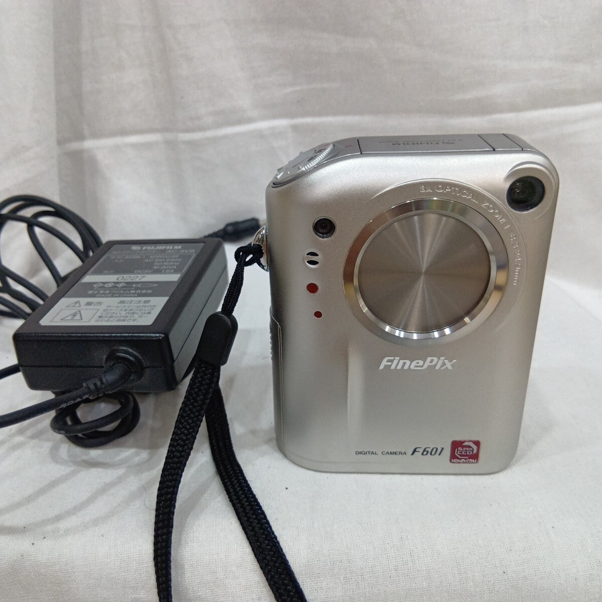中古】j動作品□ FUJIFILM FUJIX-Hi8 FH-35SZ 8mmビデオカメラ