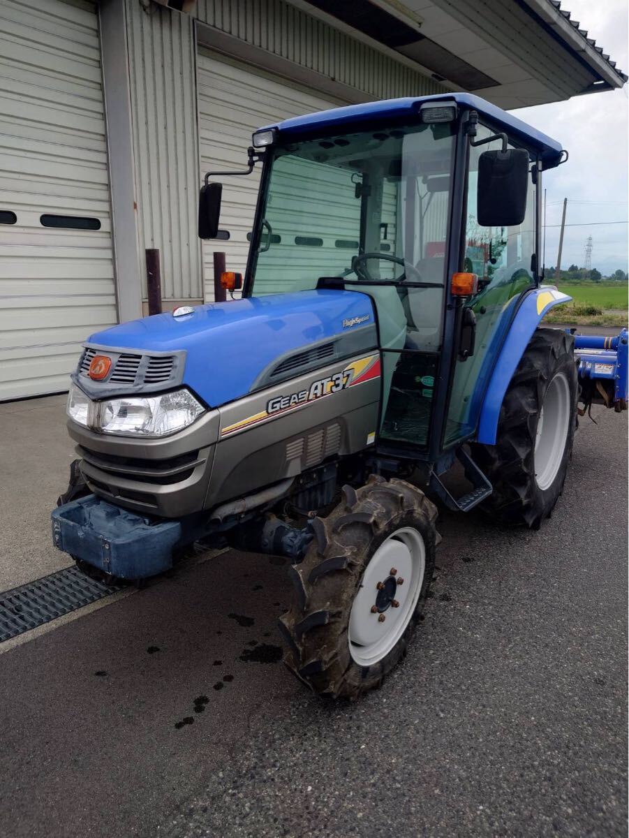 ☆富山発 イセキトラクター ISEKI GEAS553(TG553 ）キャビン AC付 IQ