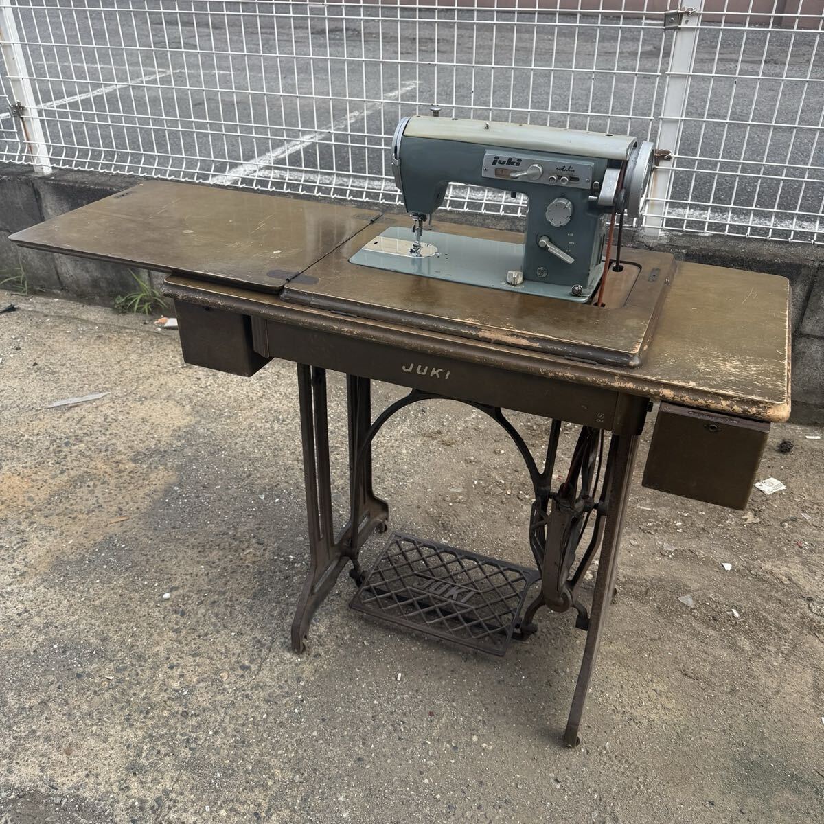 ハンドクラフト、手工芸 JUKIミシン MODEL 632レトロ