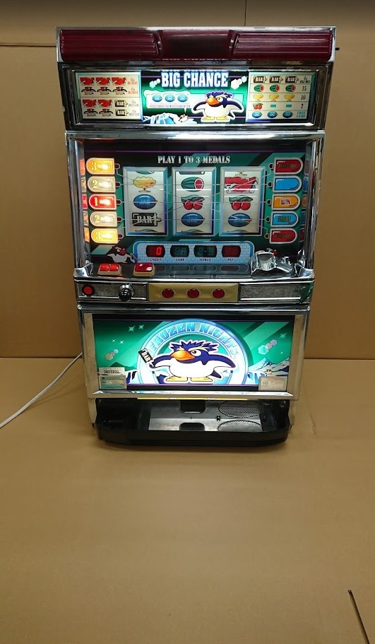 レア品】 パチスロ フローズンナイツ 4号機 正常動作品 ユニバーサル