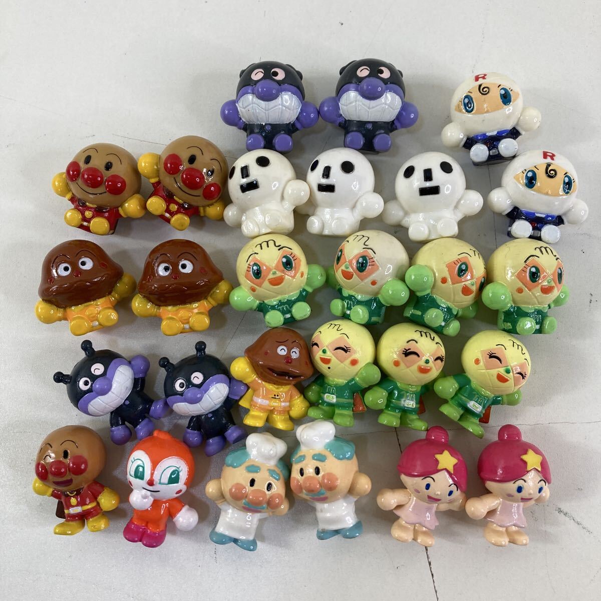 展示品】アンパンマン ロールパンナ ソフビ人形 1998 バンダイ 説明文