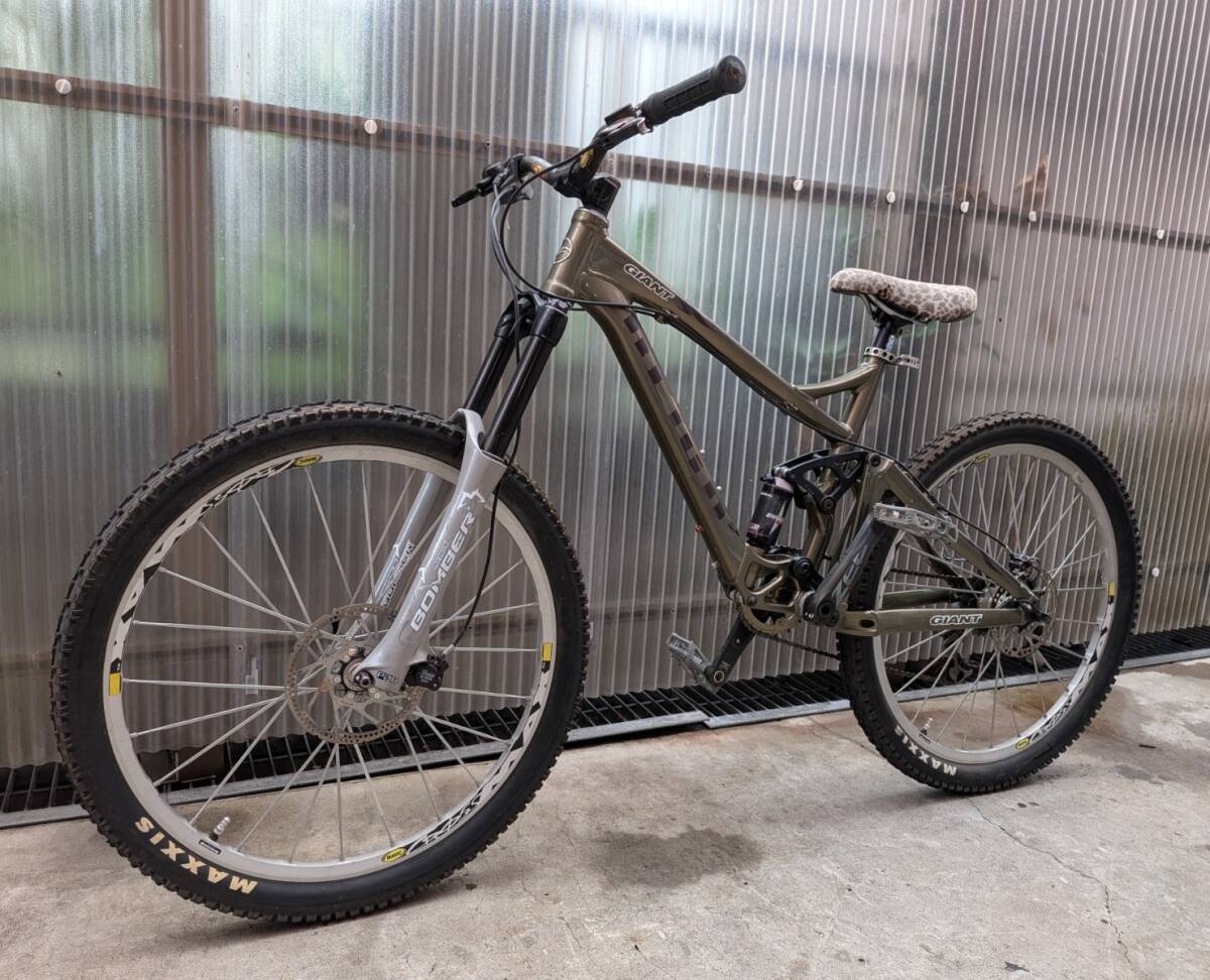 ○ マウンテンバイク MTB 26インチ フルサス GIANT WARP DS2 Wディスク