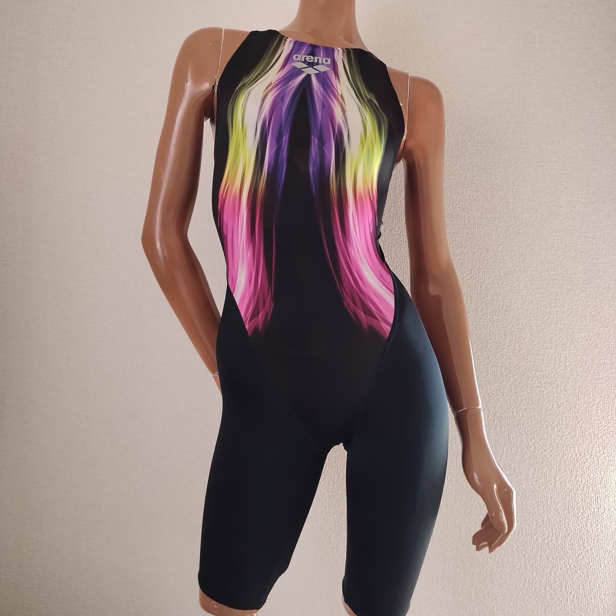 新品】【別注】arena 競泳水着 nux-D ハイカット fina承認無 Mサイズの