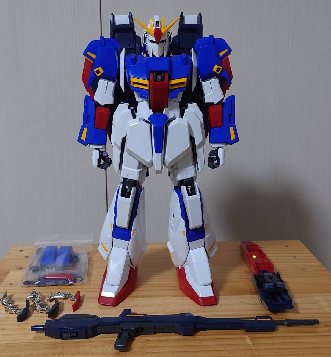 素組完成品 PG 1/60 パーフェクトグレード MSZ-006 Zガンダム（ゼータ