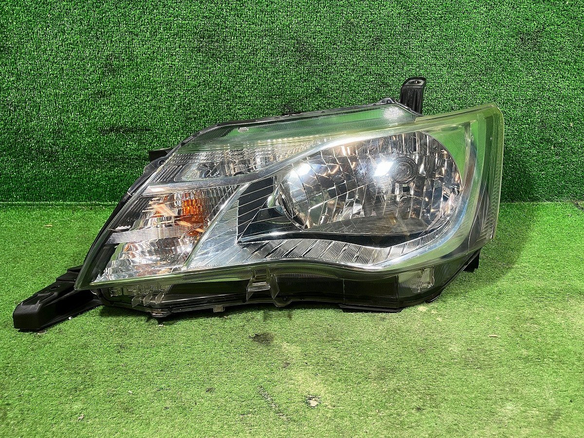 中古】カローラアクシオハイブリッドG☆LEDヘッドライト右☆品番81140