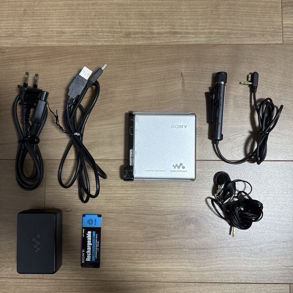 SONY MDウォークマン MZ-N910 リモコン ガム電池付 NetMD SONY MDウォークマン MZ-N910 リモコン ガム電池付 NetMD ソニー MD