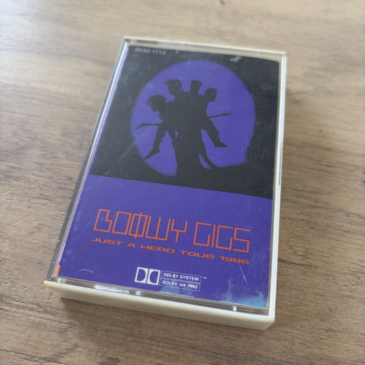 カセット】BOOWY GIGS JUST A HERO TOUR 1986(限定盤BOX) ボウイ