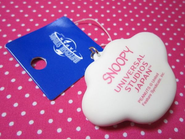 新品】スクイーズ USJ スヌーピー 肉球 ストラップ やわらか
