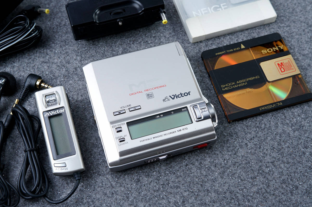 【極美品】Victor ポータブルMDレコーダー XM-R70 ブラック 極美品】Victor ポータブルMDレコーダー XM-R70 ブラック