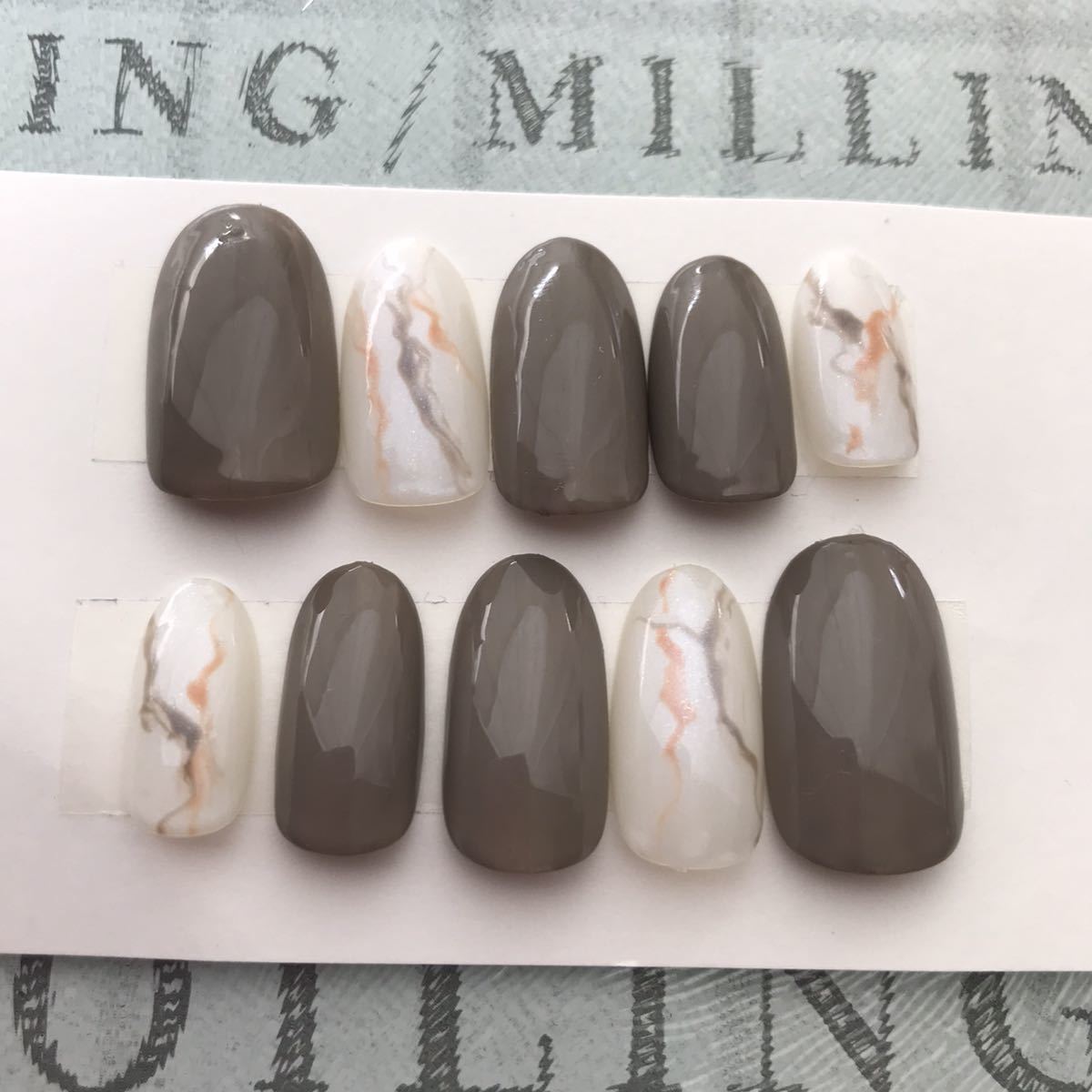 新品 グレージュ大理石ジェルネイルチップ の落札情報詳細 ヤフオク落札価格情報 オークフリー スマートフォン版