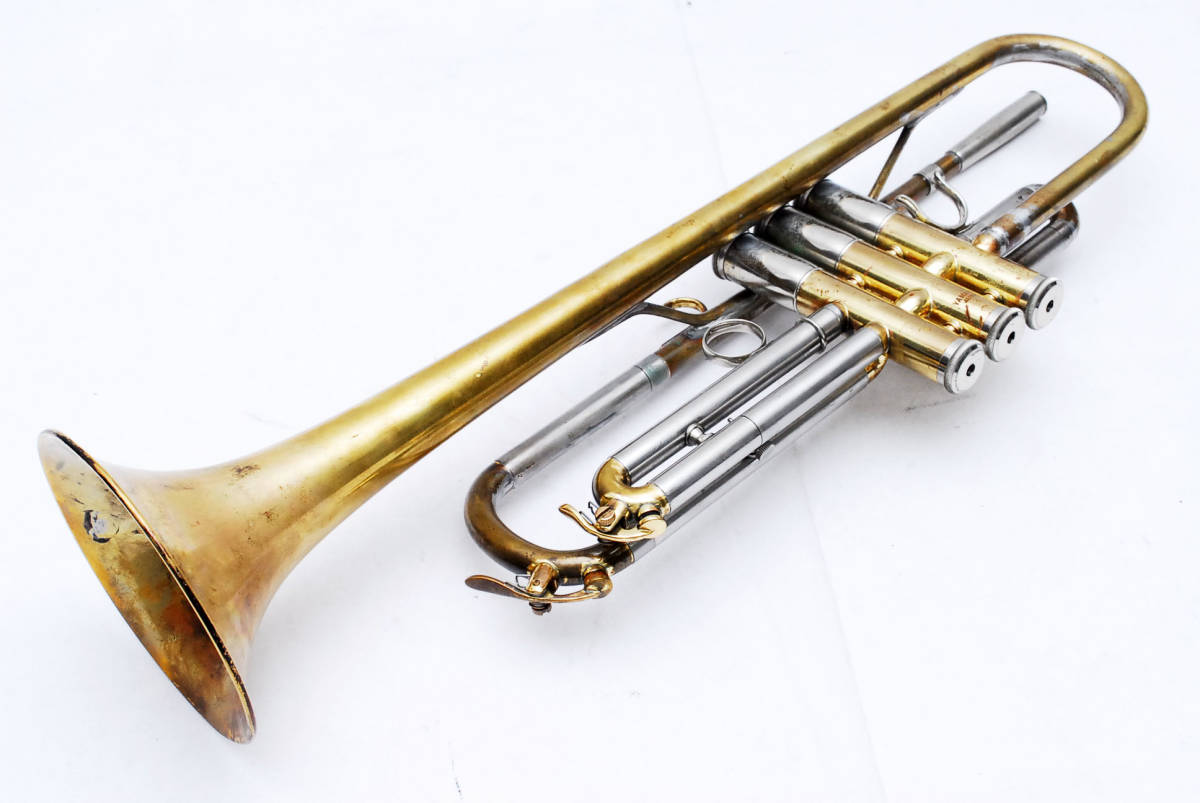 希少良品 YAMAHA YTR-901 初代カスタム トランペット 管楽器 希少良品 YAMAHA YTR-901 初代カスタム トランペット 管楽器