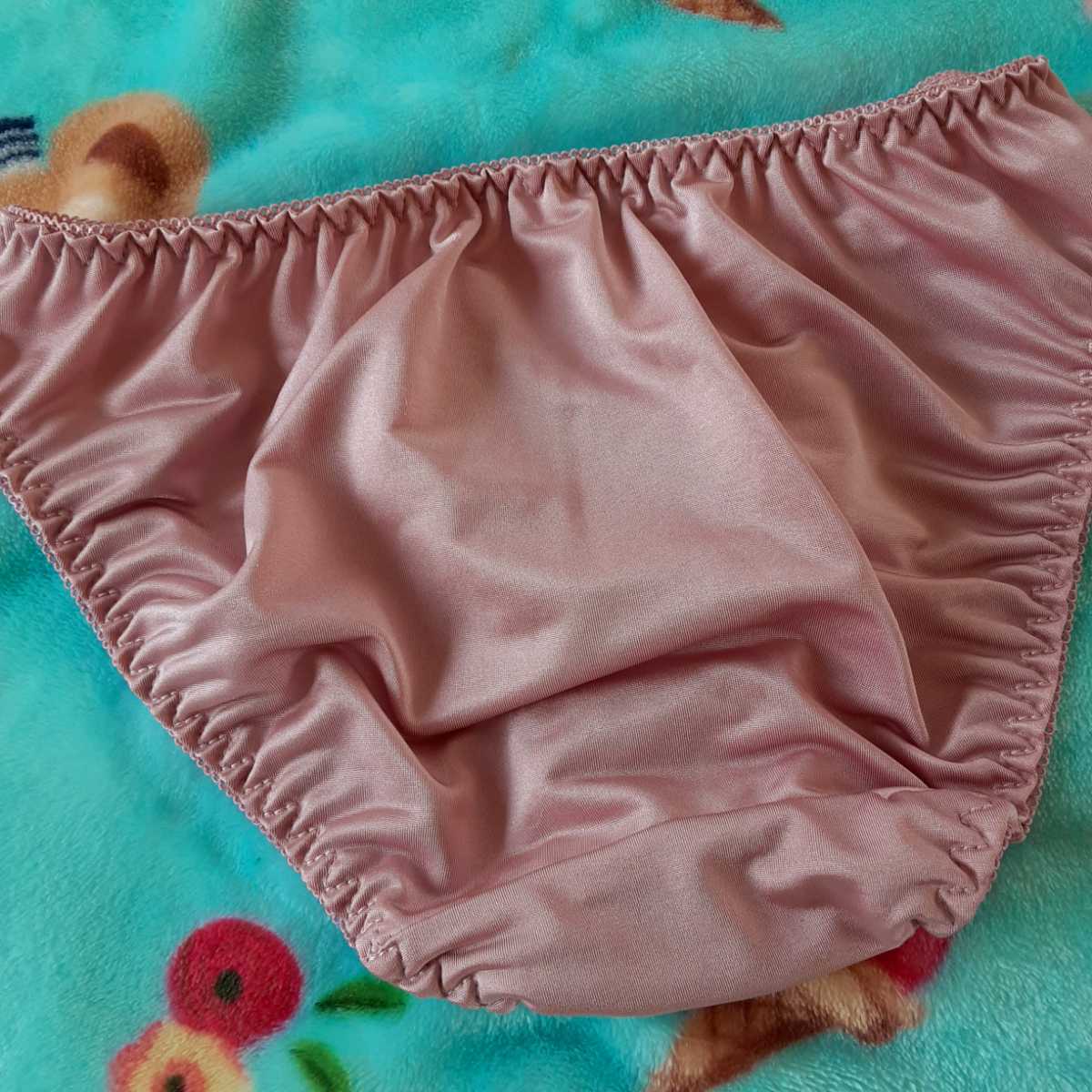 熟女　ベージュ　パンティ　画像 