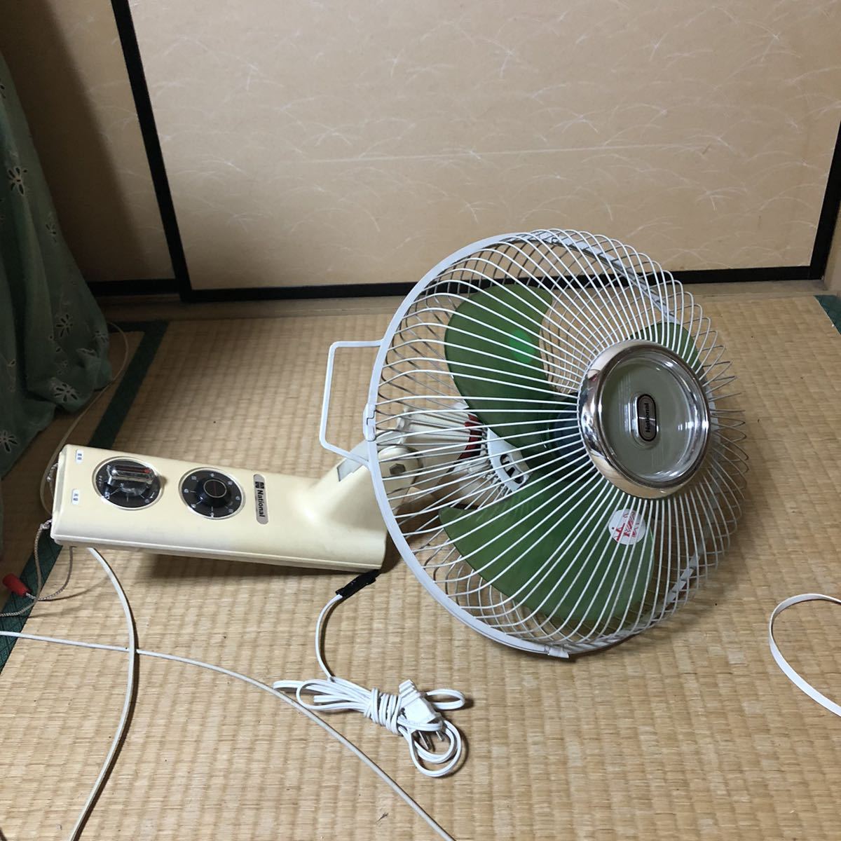 ナショナル壁掛け扇風機 切り替えひも2本付き 昭和レトロ アンティーク