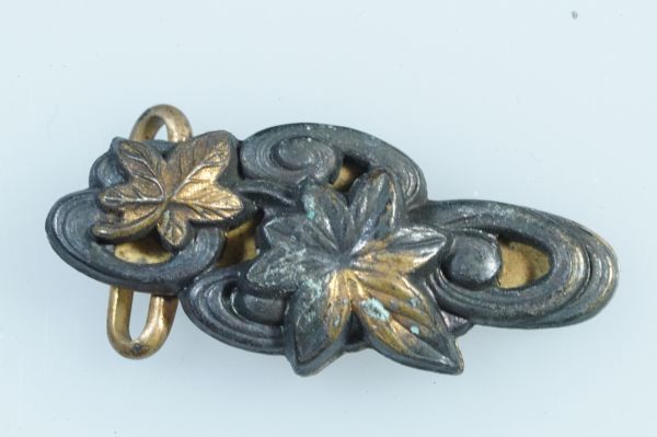 和装小物 銅地鍍金 紅葉紋 帯留 髪飾り 根付 緒締め玉 蒔絵印籠 金工 前金具 煙管筒 煙草入れ 海象 一角 鯨歯 の落札情報詳細 ヤフオク落札価格情報 オークフリー スマートフォン版