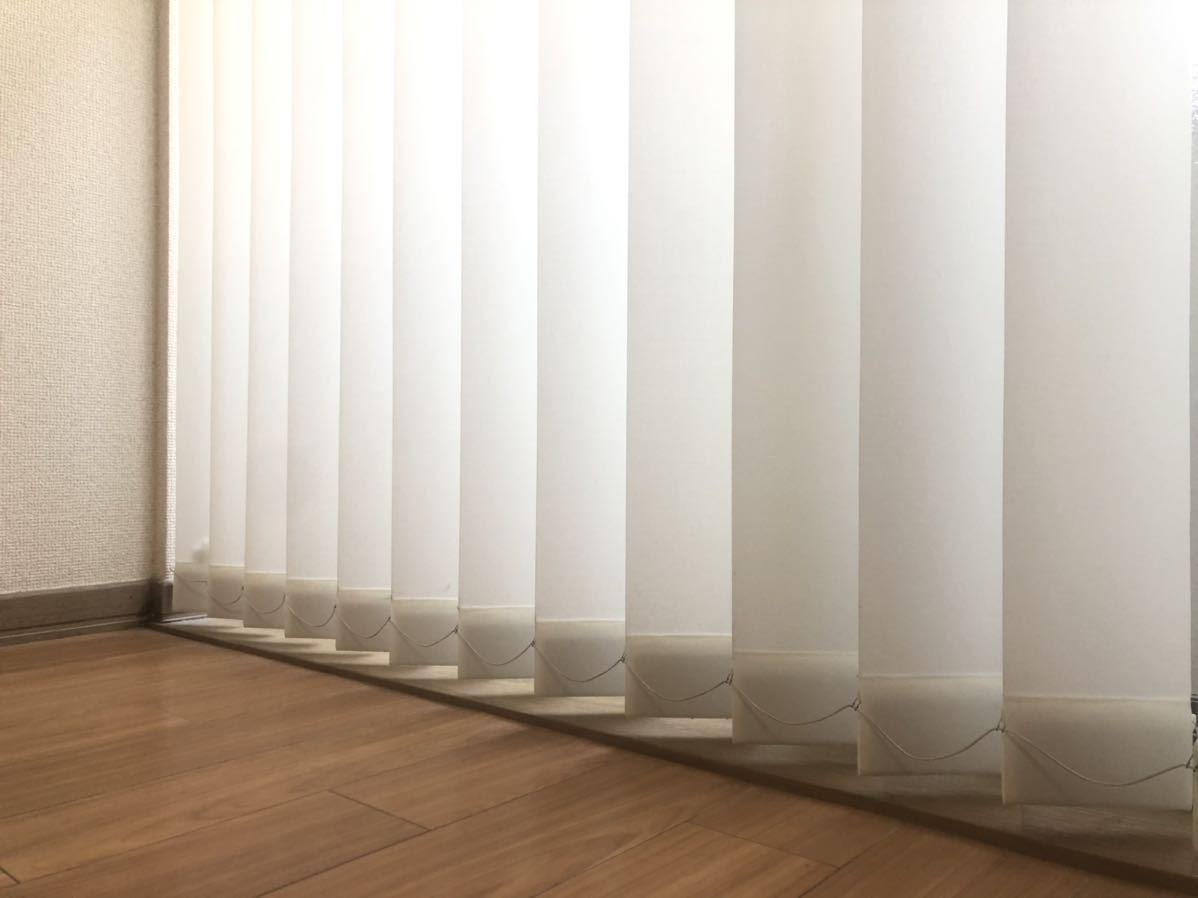 特価 美品 ブラインドカーテン Nichibei ニチベイ 縦型 遮光 引き取り歓迎 ホワイト 一人暮らし 新生活 オフィス おしゃれ インテリア の落札情報詳細 ヤフオク落札価格情報 オークフリー スマートフォン版