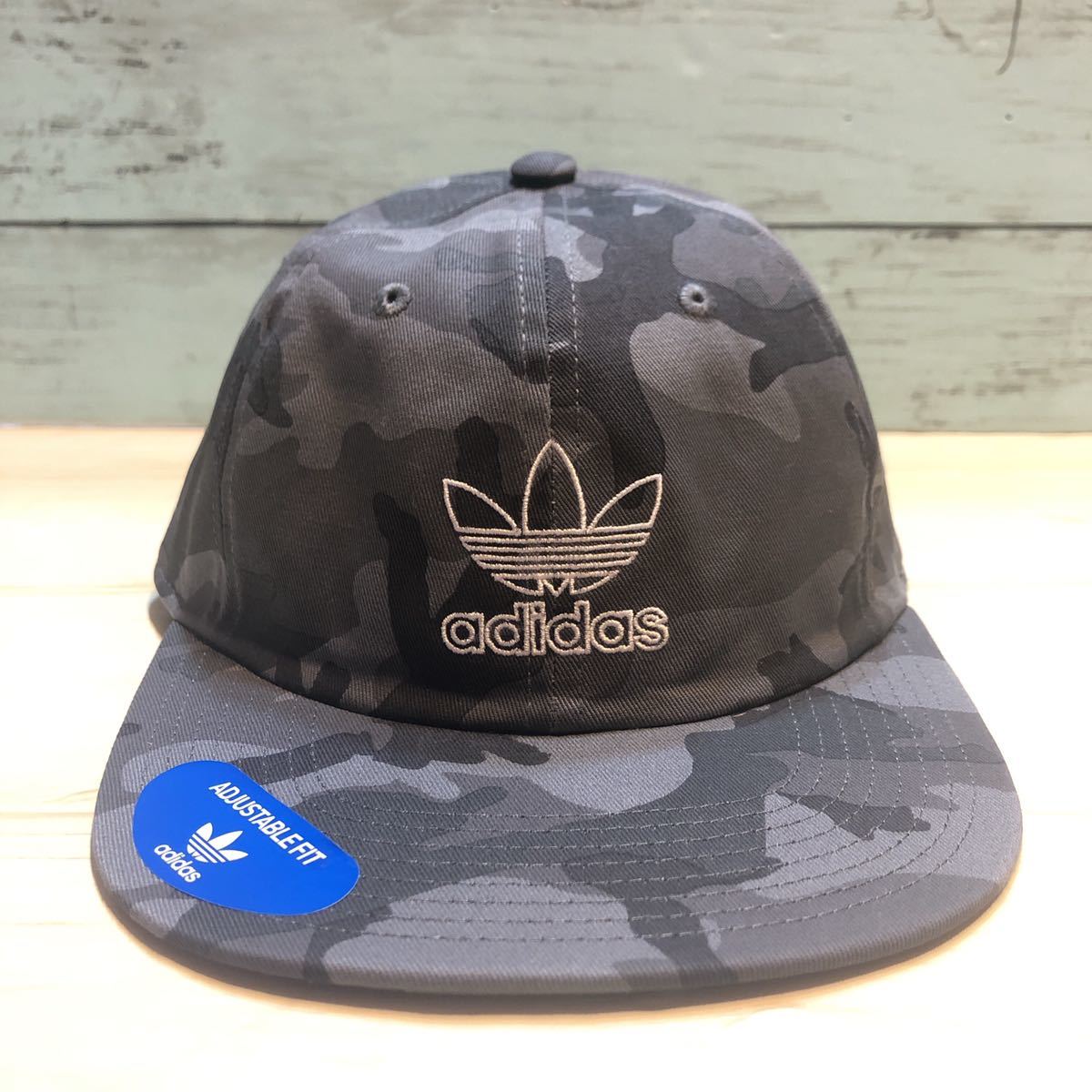 新品 Adidas アディダス オリジナルス キャップ 刺繍 ロゴ 三つ葉 ベースボール 帽子 メンズ ユニセックス 新品 野球帽 Cap 迷彩 かもフラ柄 の落札情報詳細 ヤフオク落札価格情報 オークフリー スマートフォン版