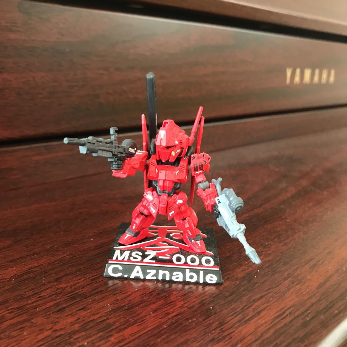 零式 シャアアズナブル リペイント ガンダムコンバージ の落札情報詳細 ヤフオク落札価格情報 オークフリー スマートフォン版