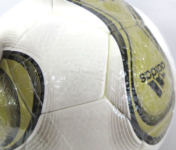 新品】送料200円(税込み220円)□kt048□アディダス サッカーボール