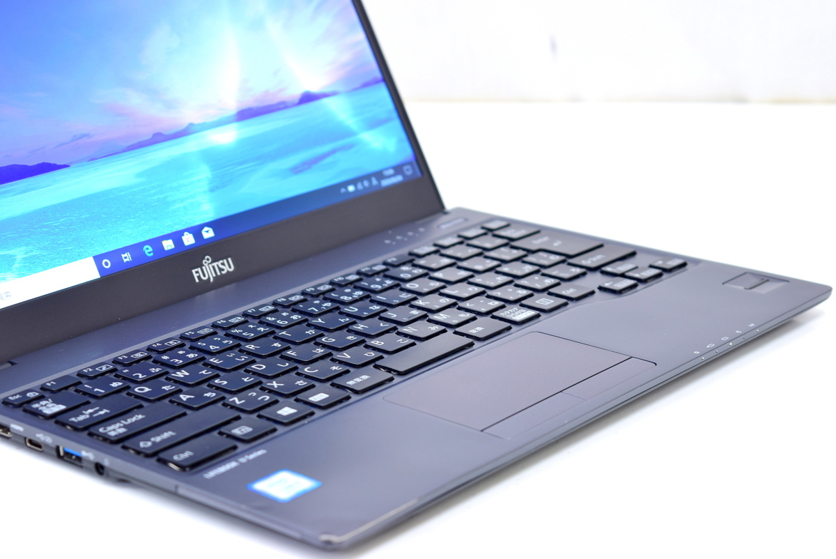 即配】2018年発売13.3型フルHD液晶搭載！超軽量0.799kg超薄型15.5mm ...