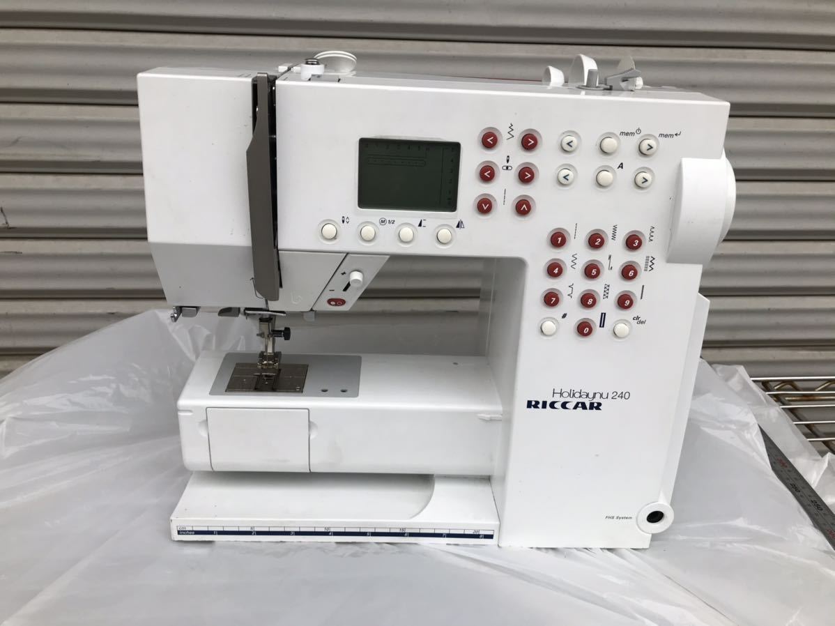 BERNINA 易い activa 240コンピューターミシン ホワイト