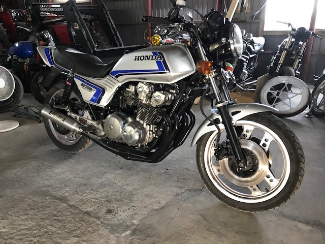 ホンダ  CB750F  型式 RC04 年式 1981年 750ｃｃ 機関良好♪ 旧車 シルバー スペンサーカラー 走行距離 22,464ｋｍ CB750F | ホンダ（HONDA） | リバースオート