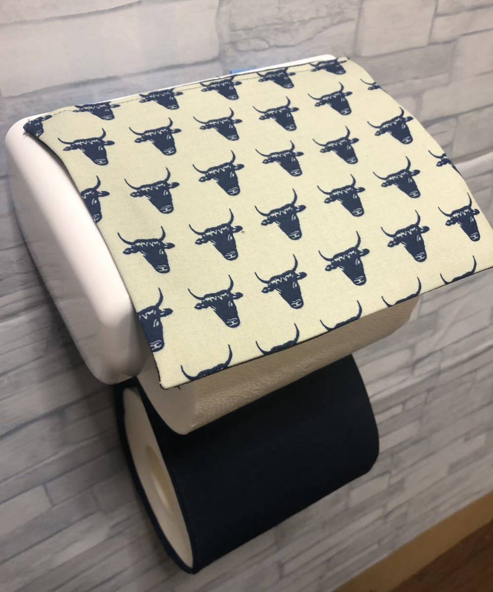 新品 牛柄 トイレットペーパーホルダーカバー 牛 Cow 紺 ペーパーホルダーカバー ハンドメイド 手作り プレゼント ラスト1点 送料無料 の落札情報詳細 ヤフオク落札価格情報 オークフリー スマートフォン版 新品 牛柄 トイレットペーパーホルダーカバー 牛 Cow 紺 ペーパーホルダーカバー ハンドメイド 手作り プレゼント ラスト1点 送料無料 の落札情報詳細 ヤフオク落札価格情報 オークフリー スマートフォン版
