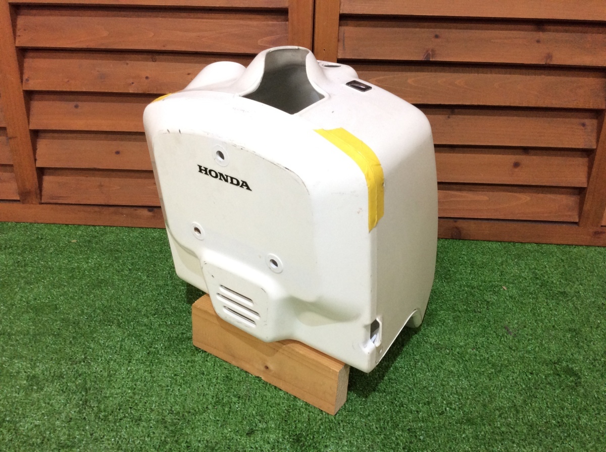 AF58 ズーマーフロントボックス純正シャスタホワイト