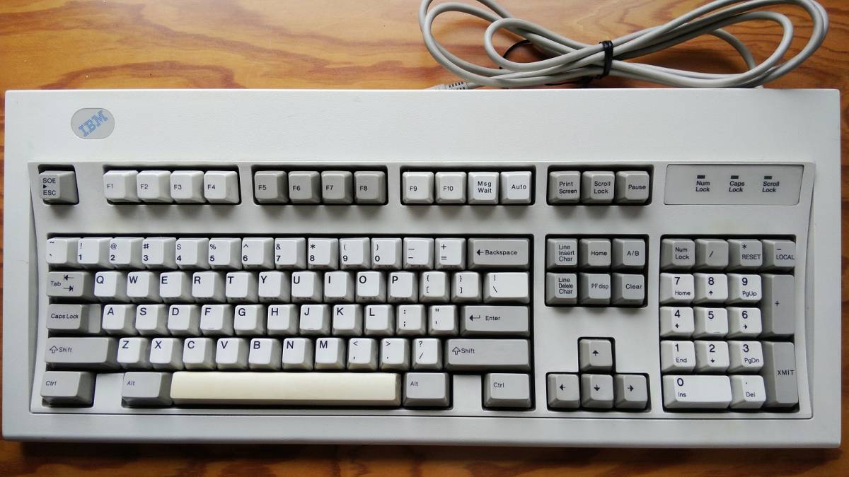 旧空港系一部特殊刻印有り IBM PS/2 メカニカルキーボード 42H1292