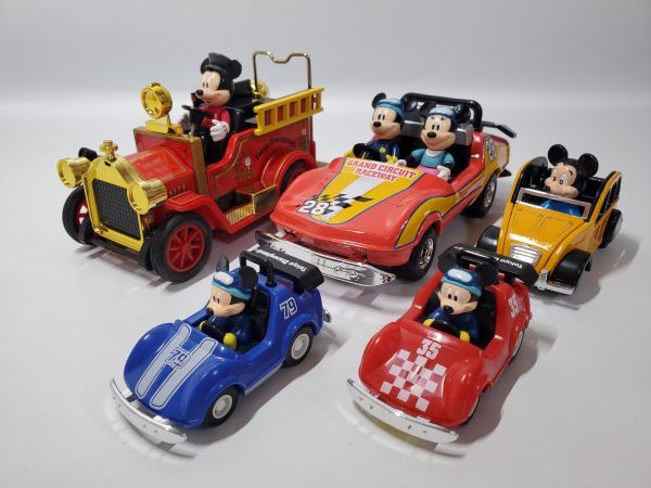 当時物ブリキ製グランドサーキットレースウェイ3台セットディズニー