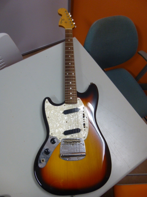 ジャンク】Fender JAPAN フェンダージャパン Mustang ムスタング 左用