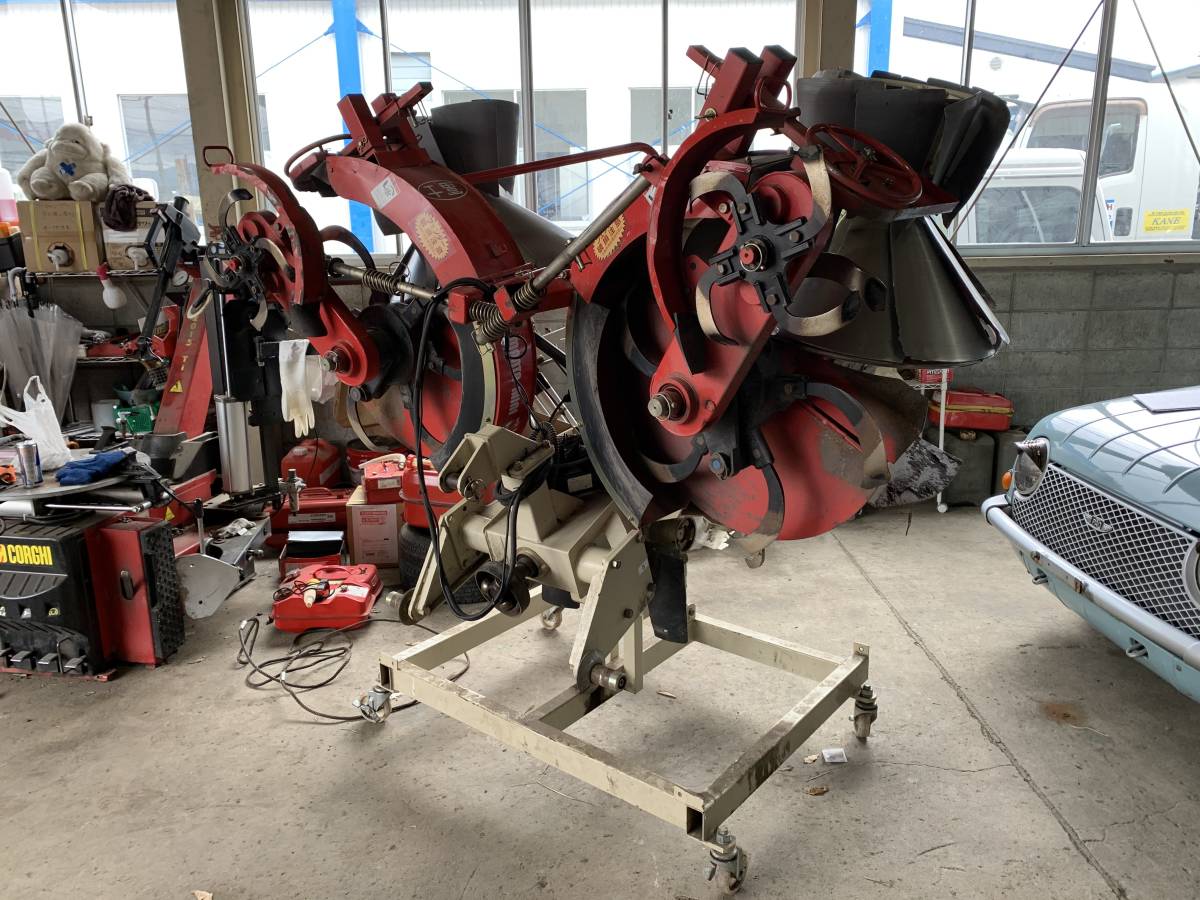 富士トレーラー 畦塗機MANTA MINI 171