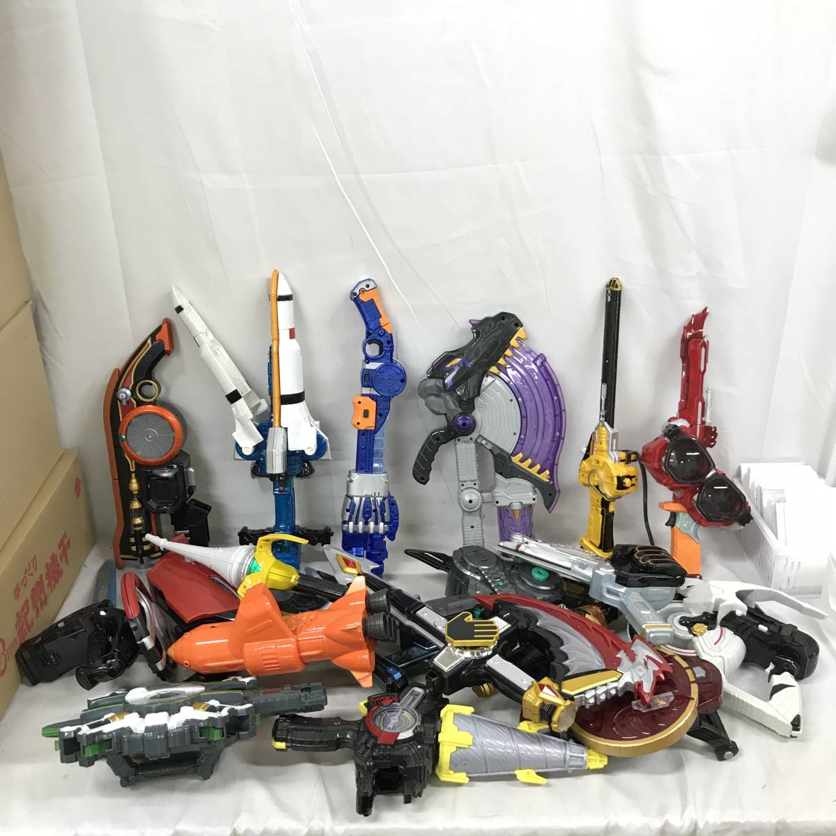 Oe256 送料無料 約9kg分 仮面ライダー 特撮ヒーロー 武器 装備品 大量 まとめ ジャンク の落札情報詳細 ヤフオク落札価格情報 オークフリー スマートフォン版 Oe256 送料無料 約9kg分 仮面ライダー 特撮ヒーロー 武器 装備品 大量 まとめ ジャンク の落札情報詳細 ヤフオク落札価格情報 オークフリー スマートフォン版
