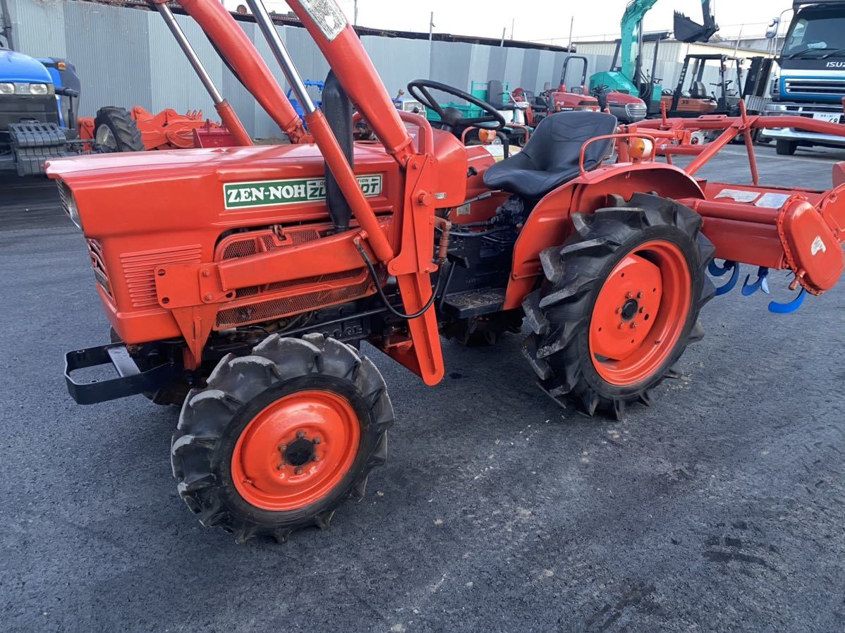 クボタ 4wd 20馬力 ローダー付き ロータリー付き l2000dt