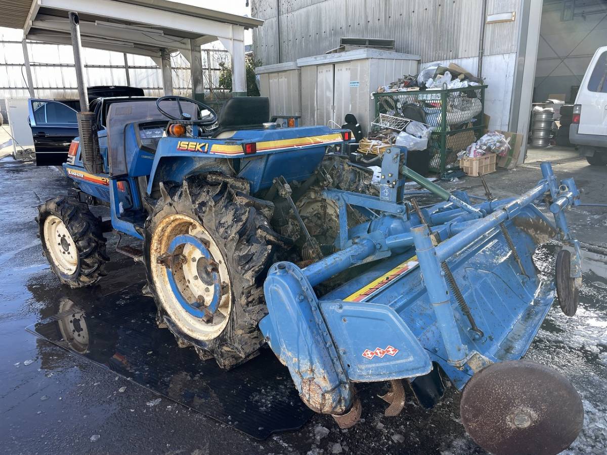 トラクターイセキTS2500