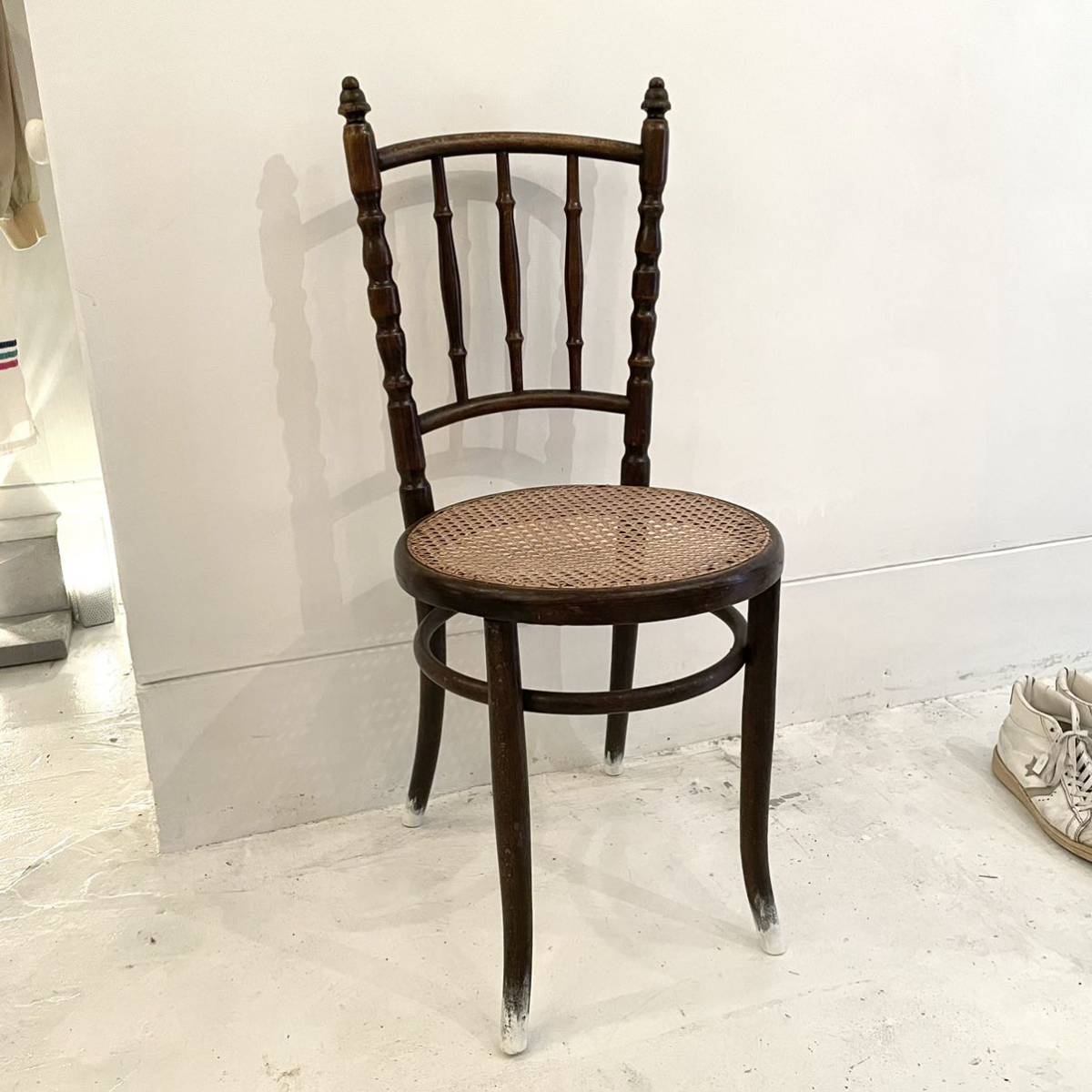 アンティーク 椅子 イス カゴメ編み 籠目 店舗什器 ヴィンテージ チェア 木 イス スツール 家具 インテリア 木製 ウッド ダイニングチェア の落札情報詳細 ヤフオク落札価格情報 オークフリー スマートフォン版