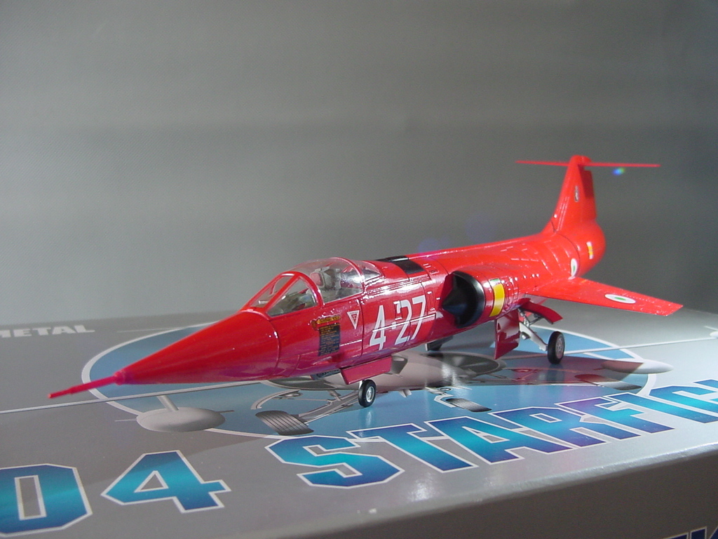 フェラーリf104スターファイター 1/48