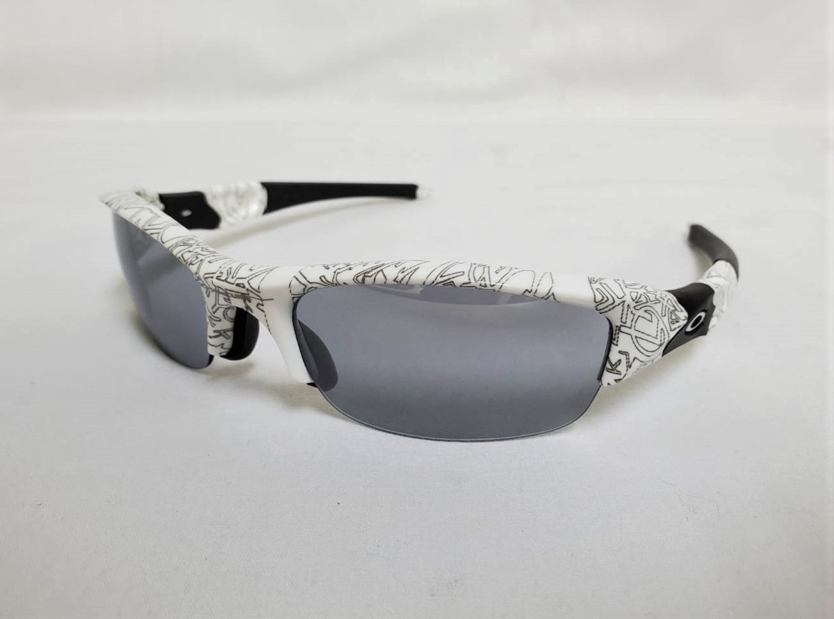 貴重！美品！ オークリー  フラックジャケット ホワイトテキスト □OAKLEY ホワイトテキスト フラックジャケット 24-025 ケース・交換